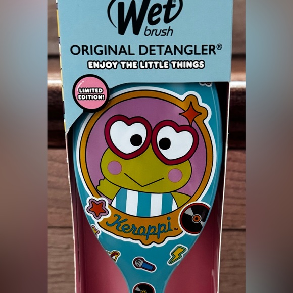 NEW Wet Brush Hello Kitty and Friends keroppi Original Detangler Brush - Picture 2 of 8